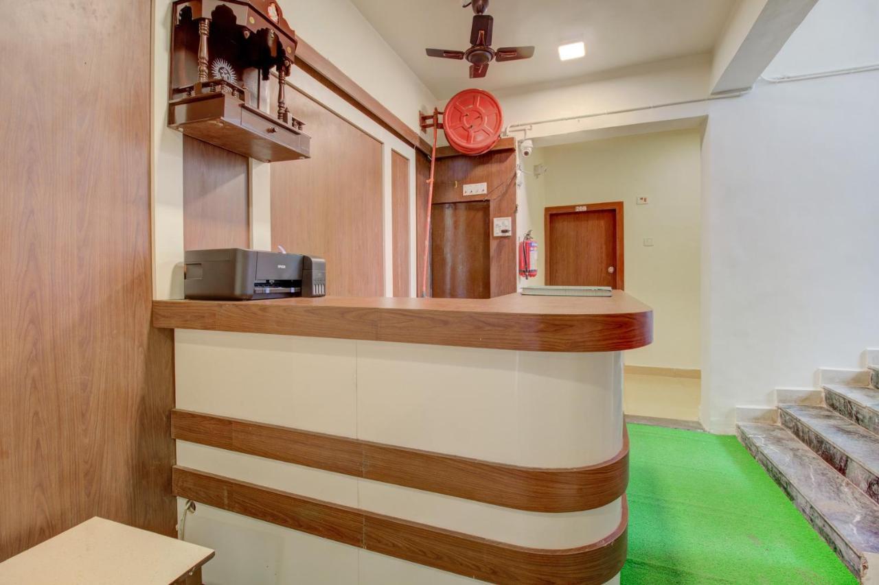 Hotel Della Comfort Near Ambreshwar Shiv Mandir, Ambernath Amarnath Bagian luar foto