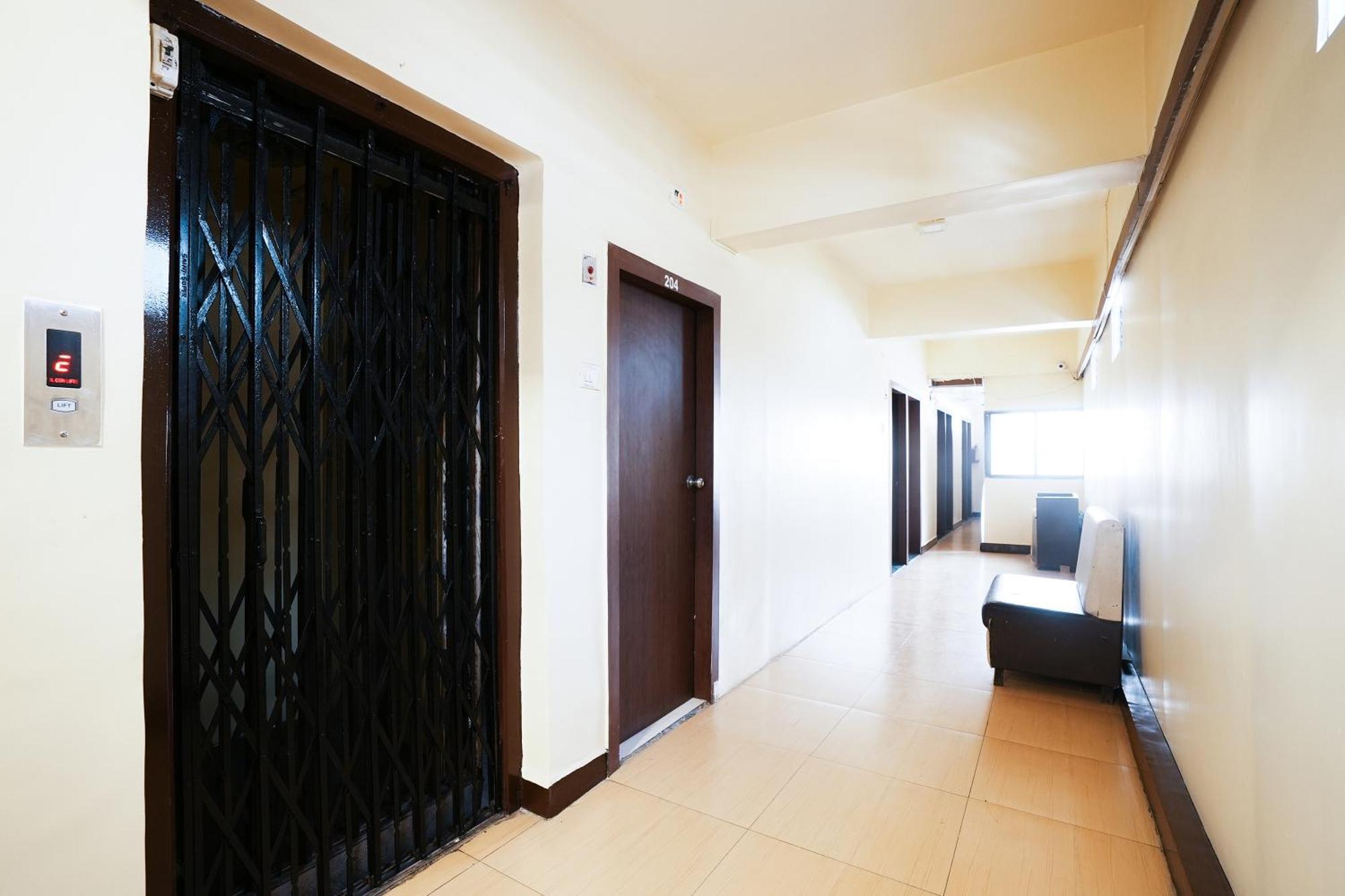 Hotel Della Comfort Near Ambreshwar Shiv Mandir, Ambernath Amarnath Bagian luar foto