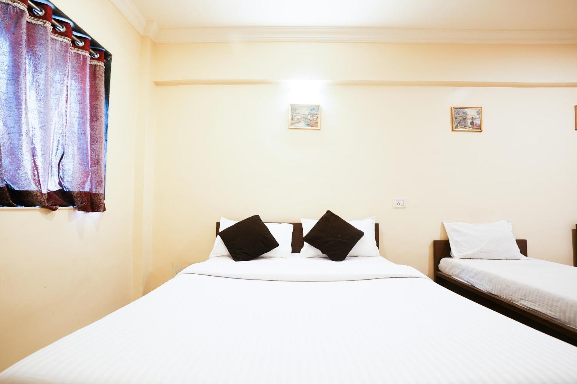 Hotel Della Comfort Near Ambreshwar Shiv Mandir, Ambernath Amarnath Bagian luar foto