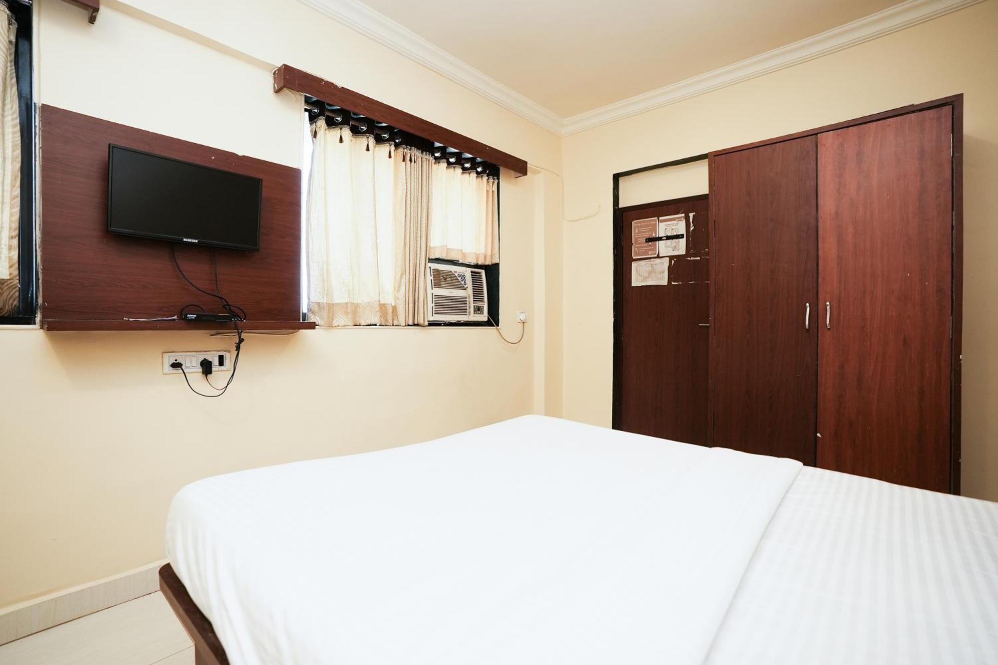 Hotel Della Comfort Near Ambreshwar Shiv Mandir, Ambernath Amarnath Bagian luar foto