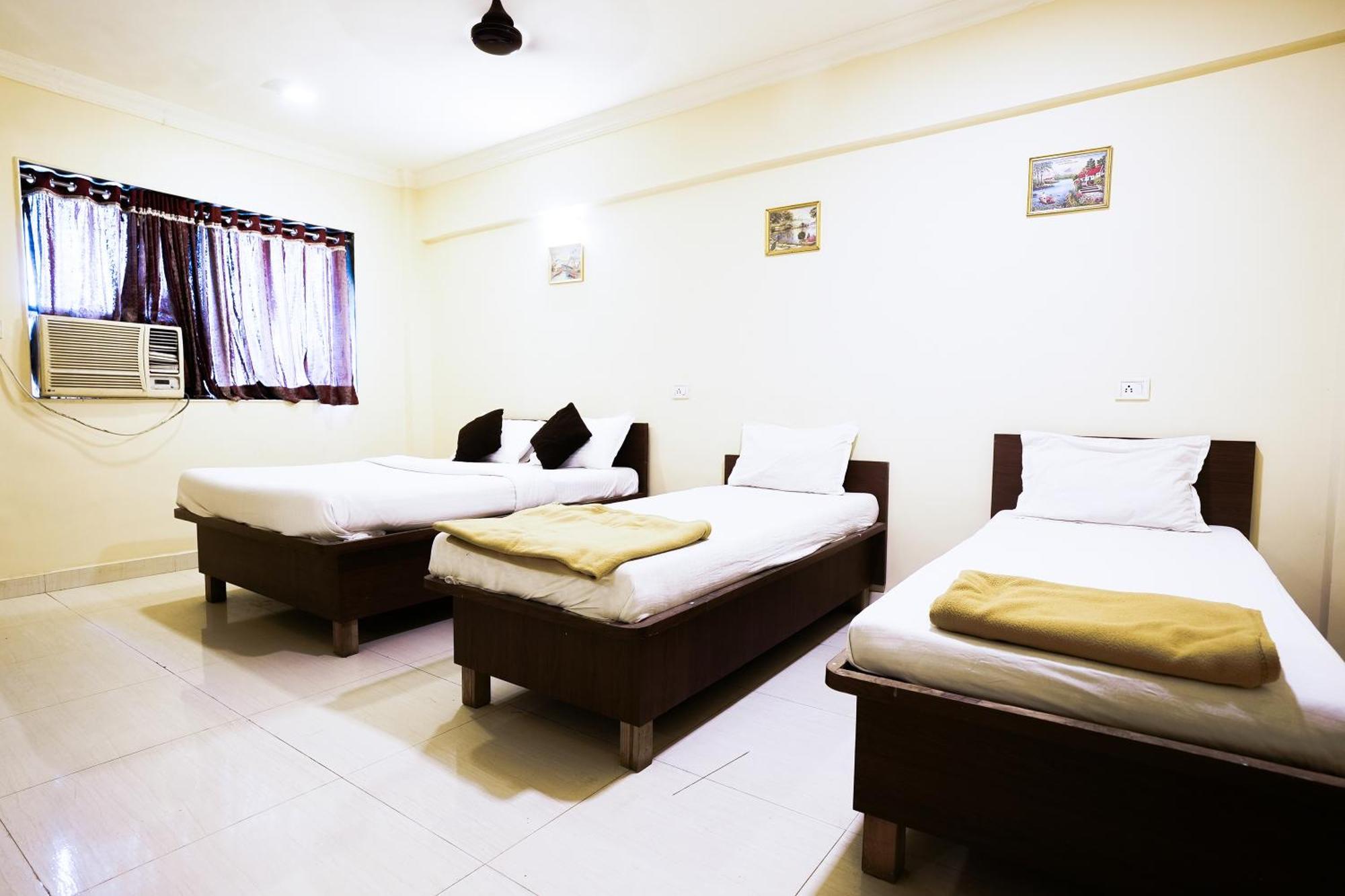 Hotel Della Comfort Near Ambreshwar Shiv Mandir, Ambernath Amarnath Bagian luar foto